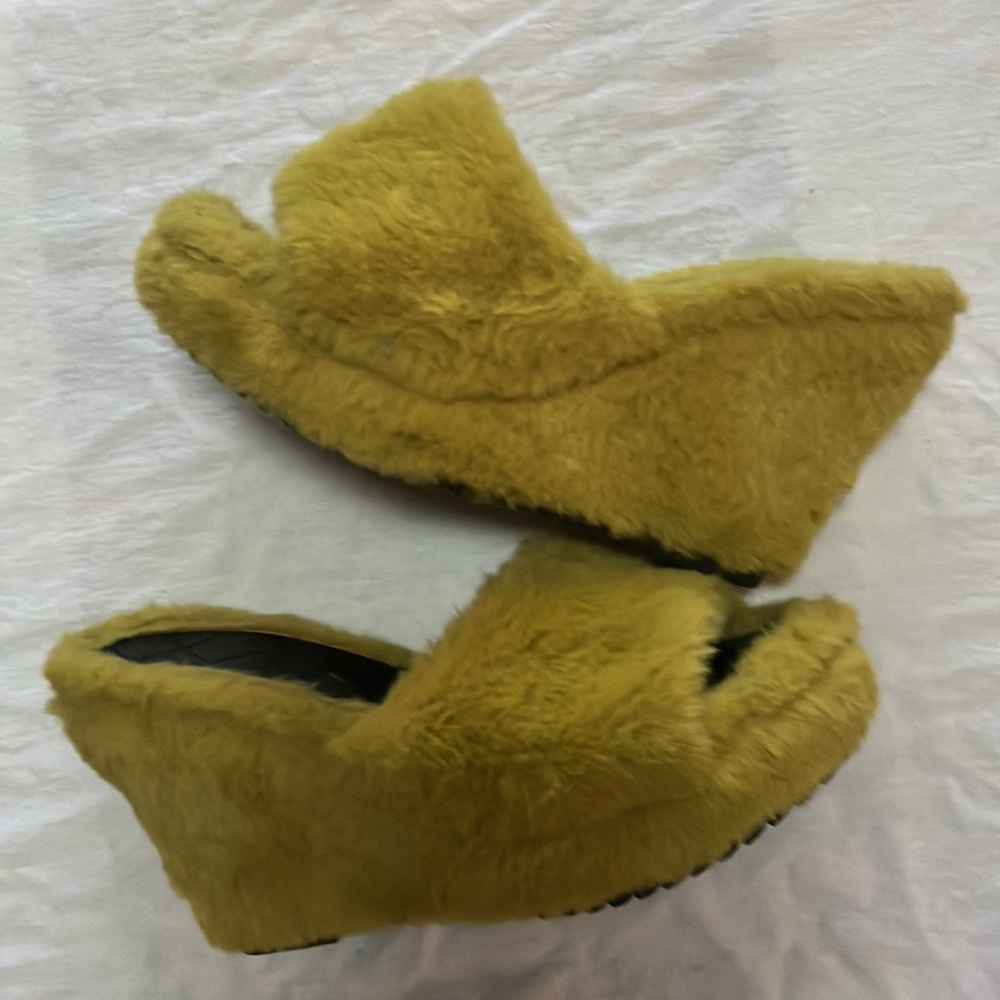 FLUFFY SANDALS - Picture 3 of 5